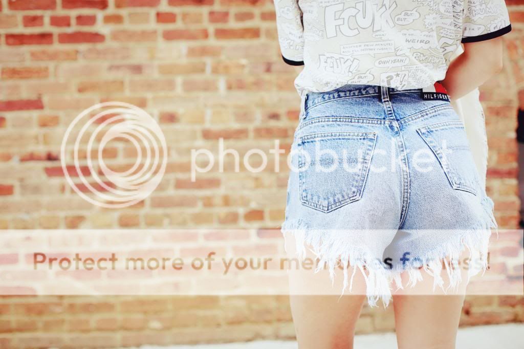 photo FCUKSHIRT8_zpsec7a1cab.jpg