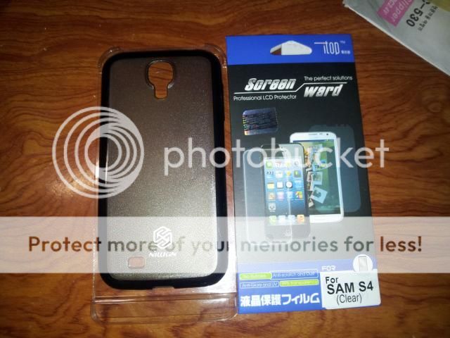 Thanh lý ốp lưng , miếng dán màn hình,dán da IP4, 4s , galaxy S4 và dock sạc S2 - 4